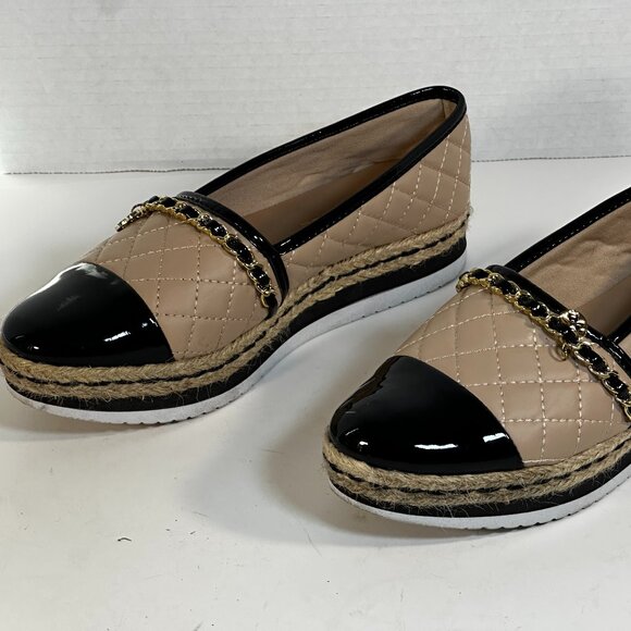 WOMEN'S SIZE 6 SLIP ONS BY CONSTANCE - Picture 7 of 16